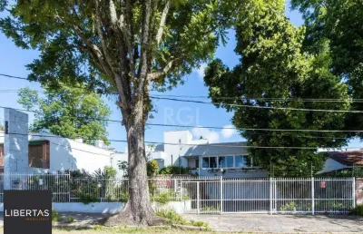 Casa com 3 quartos à venda na Rua Maracá, 51, Vila Assunção, Porto Alegre