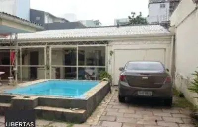 Casa para venda - 330m², 5 dormitórios, sendo 1 suites, 7 vagas - menino deus