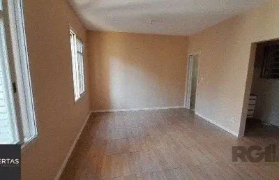 Vende-se belo studio reformado próximo a santa casa, sol da manhã em andar alto - 31m² - centro histórico