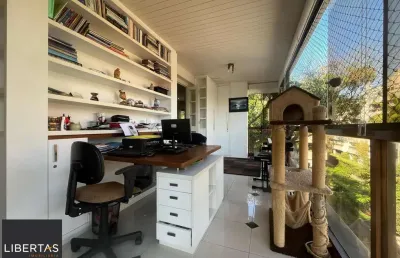 Cobertura no moinhos de vento  290m², 3 dormitórios, 3 vagas e piscina