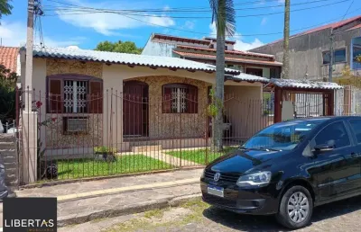 Casa 3 dormitórios, 1 suíte, vagas de garagem, bairro vila cachoeirinha