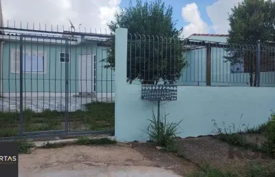 Casa de 2 dormitórios no barrio  parque da matriz, em cachoeirinha