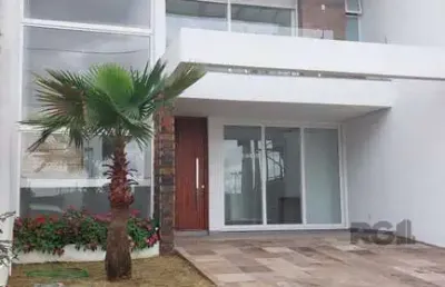 Casa 2 dormitórios, 1 suíte, 4 vagas, bairro central park