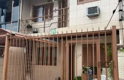 Casa sobrado mobiliado, 2 dormitórios, bairro imbuí