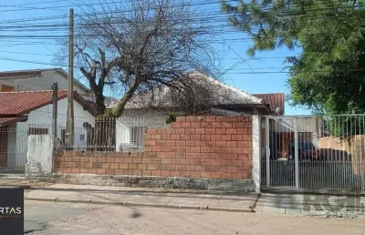 Casa 3 dormitórios, vagas de garagem, bairro vila cachoeirinha