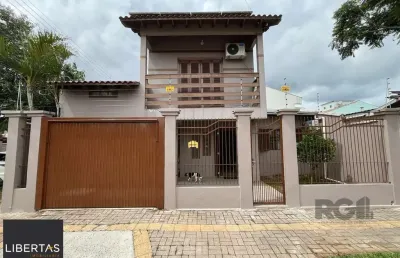 Casa com 3 quartos à venda na Rua Albani, 41, Mato Grande, Canoas