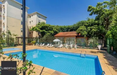 Apartamento com sacada, todo mobiliado de 3 dormitórios com suíte e 2 vagas de garagem.