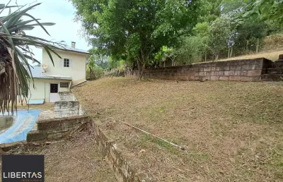 Sítio à venda com 1390m² e 3 dormitórios,sendo 1 suíte, por r$ 198.000
