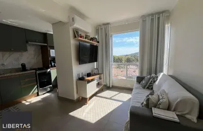 Apartamento no bairro cavalhada 2 dormitórios , vaga coberta, portaria 24 horas.