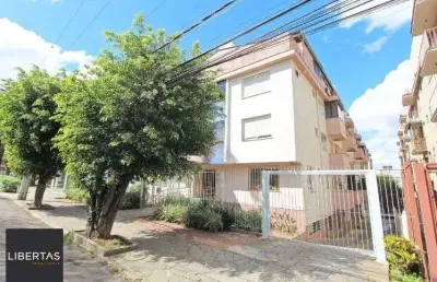 Cobertura com 2 dormitórios no bairro passo da areia