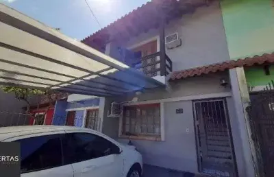 Casa para venda - 73m², 2 dormitórios, 1 vaga - hípica