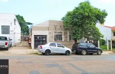 Casa em porto alegre, no bairro medianeira, com 5 dormitório(s), e 5 banheiros, à venda.