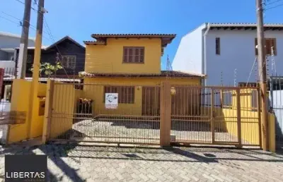 Sobrado em porto alegre, no bairro vila nova, com 3 dormitório(s), e 3 banheiros, à venda.