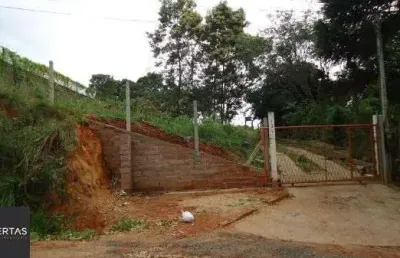 Sítio em porto alegre, no bairro hípica, com 2 dormitório(s), e 2 banheiros, à venda.