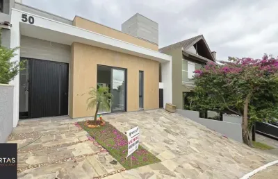 Casa condominio em porto alegre, no bairro hípica, com 3 dormitório(s), e 3 banheiros, à venda.