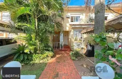Casa condominio em porto alegre, no bairro tristeza, com 3 dormitório(s), e 3 banheiros, à venda.