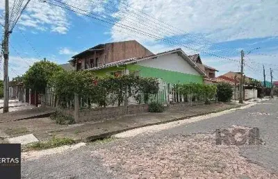 Casa em porto alegre, no bairro hípica, com 2 dormitório(s), e 2 banheiros, à venda.