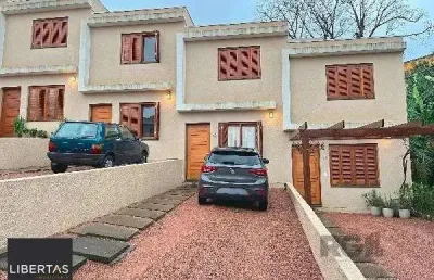 Casa condominio em porto alegre, no bairro teresópolis, com 2 dormitório(s), e 2 banheiros, à venda.
