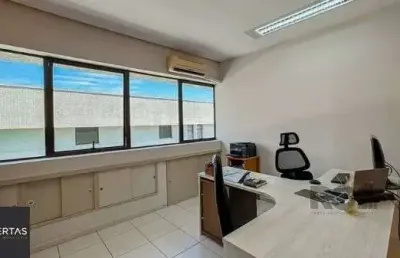 Conjunto/sala em porto alegre, no bairro bom fim, e 0 banheiros, à venda.