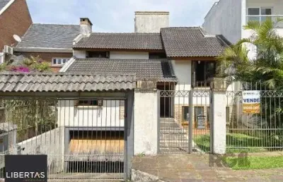 Casa em porto alegre, no bairro ipanema, com 3 dormitório(s), à venda.