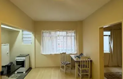Apartamento 1 dormitório com 43 m² no centro histórico