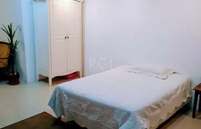 Flat com 1 quarto à venda na Avenida Venâncio Aires, 449, Santana, Porto Alegre