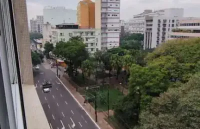 Apartamento com 3 quartos à venda na Rua Ramiro Barcelos, 1090, Rio Branco, Porto Alegre