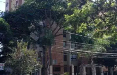 Ótimo apartamento 2 dormitórios, 1 suíte, 1 vaga coberta escriturada na tristeza.