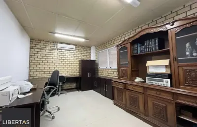 Prédio comercial à venda com 5 salas, 400m², 6 vagas, rua laudelino freire no bairro sarandi em porto alegre