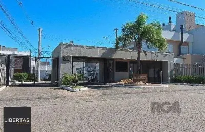 Casa em condomínio 3 d , 1 suite e possibilidade de 4 dormitório no térreo