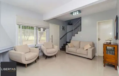 Casa com 3 quartos à venda na Rua das Caravelas, 88, Vila Ipiranga, Porto Alegre