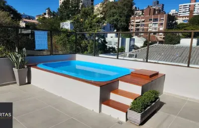Vende-se cobertura com 2 quartos(2 suítes), piscina, 2 vagas e 235 m² – mont`serrat