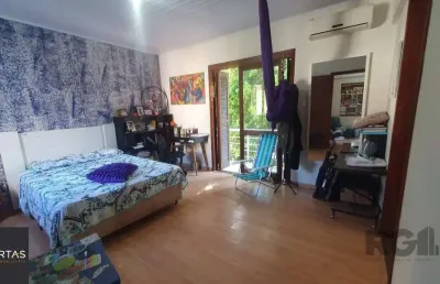 Casa com 3 quartos à venda na Rua São Simão, 363, Bom Jesus, Porto Alegre