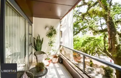 Apartamento com 3 dormitórios no bairro menino deus, porto aelgre