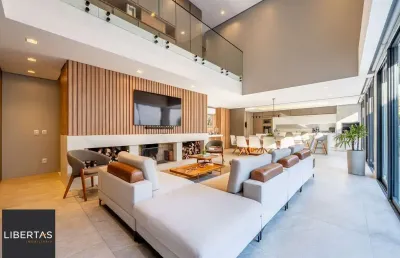 Casa ampla e aconchegante no alphaville com piscina e segurança 24h