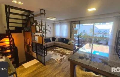 Casa em condomínio, com 3 dormitórios, sendo 1 suíte, 2 vagas, no bairro pedra redonda, em porto alegre, rs