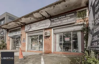 Barracão / Galpão / Depósito à venda na Avenida Wenceslau Escobar, 3191, Tristeza, Porto Alegre