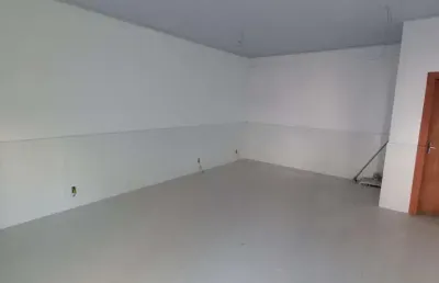 Ponto comercial à venda na Avenida Edgar Pires de Castro, 2520, Hípica, Porto Alegre