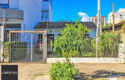Casa com 3 quartos à venda na Rua Domingos Crescêncio, 867, Santana, Porto Alegre