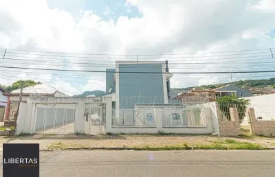 Casa com 2 quartos à venda na Beco do Carvalho, 493, Jardim Carvalho, Porto Alegre