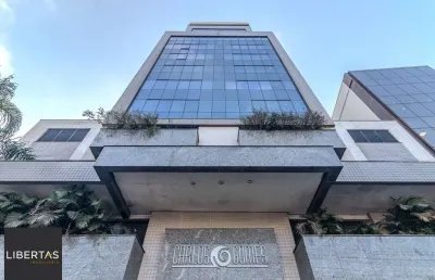 Sala comercial à venda na Avenida Carlos Gomes, 1998, Três Figueiras, Porto Alegre