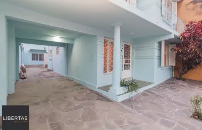 Casa com 6 quartos à venda na Rua São Francisco, 941, Santana, Porto Alegre