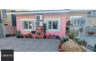 Casa com 2 quartos à venda na Rua Chácara das Nascentes, 285, Lomba do Pinheiro, Porto Alegre