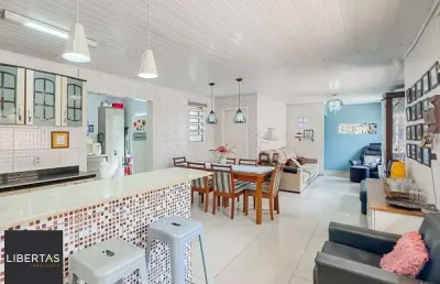 Casa com 2 quartos à venda na Rua Breno Arruda, 151, Santa Maria Goretti, Porto Alegre