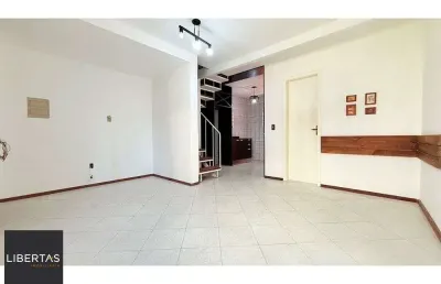 Casa em condomínio fechado com 3 quartos à venda na Avenida Monte Cristo, 100, Vila Nova, Porto Alegre