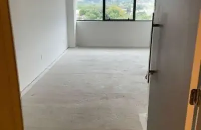 Sala comercial à venda na Avenida Teresópolis, 2438, Teresópolis, Porto Alegre