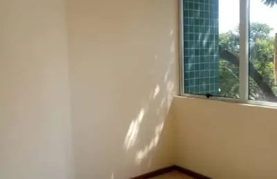 Sala comercial à venda, localizada no coração de canoas, rio grande do sul. este imóvel espaçoso e moderno conta com 1 quarto, 1 banheiro e uma vista panorâmica deslumbrante