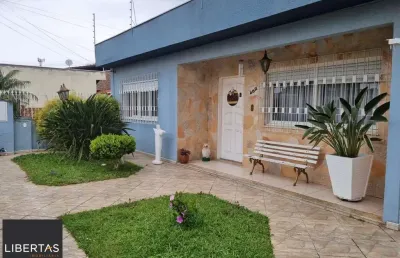 Casa com 3 dormitórios, 1 suíte, área gourmet e estrutura para 2º piso – bairro residencial, próximo ao centro de alvorada.