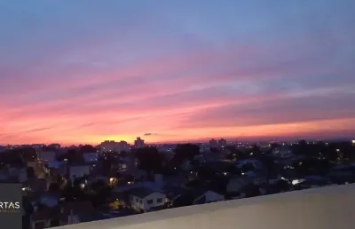 Cobertura com 3 quartos e 1 vaga de garagem na rua sadi castro.