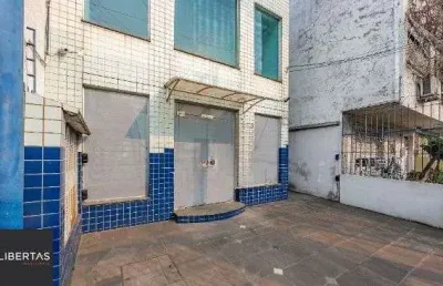 Prédio comercial com loja no bairro rio branco com 237m²